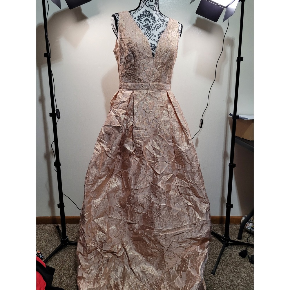 NWT Maniju Gown Women Large Rose Gold Metallic Jacquard V-Neck